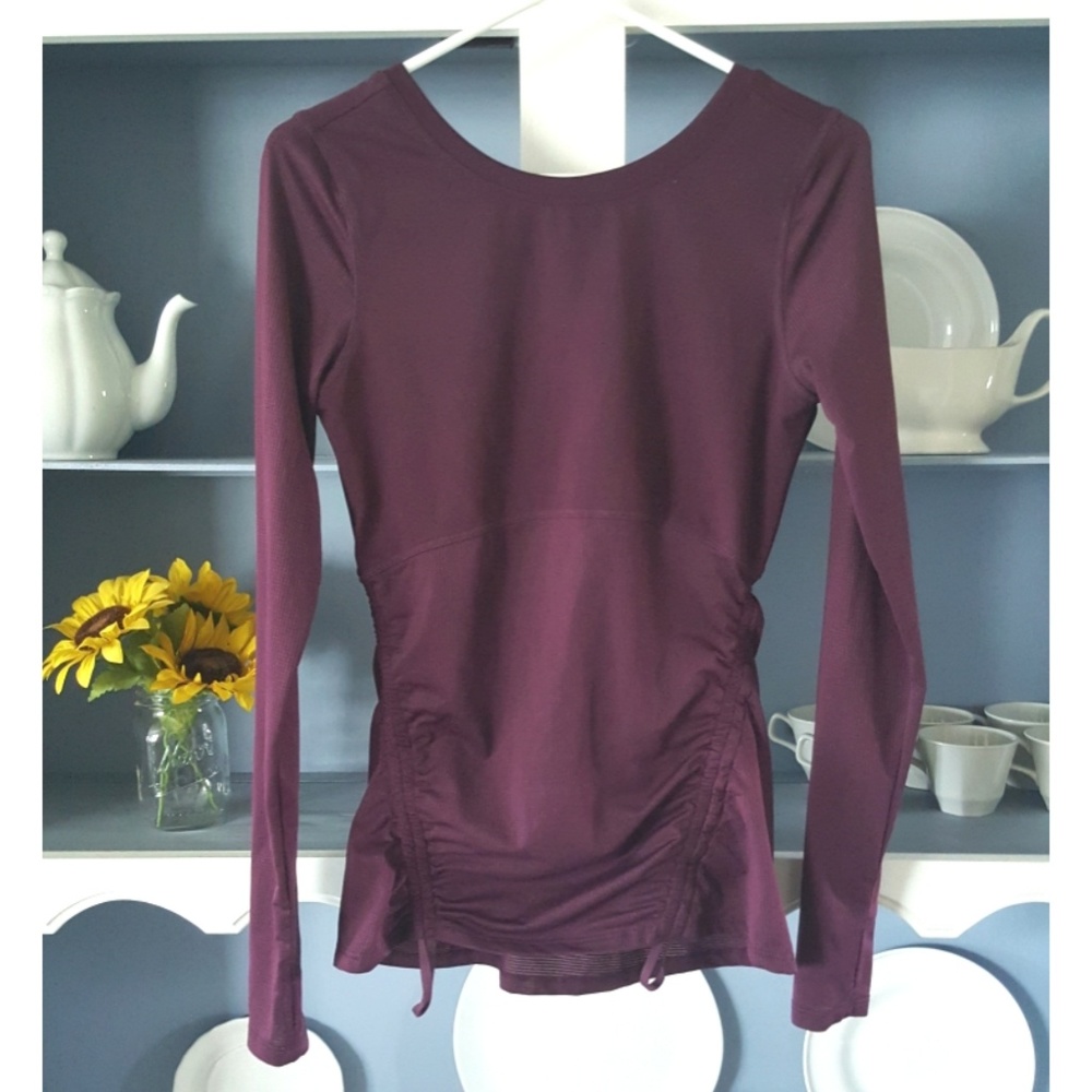 Fabletics Cashel Scoop Back L/S Top